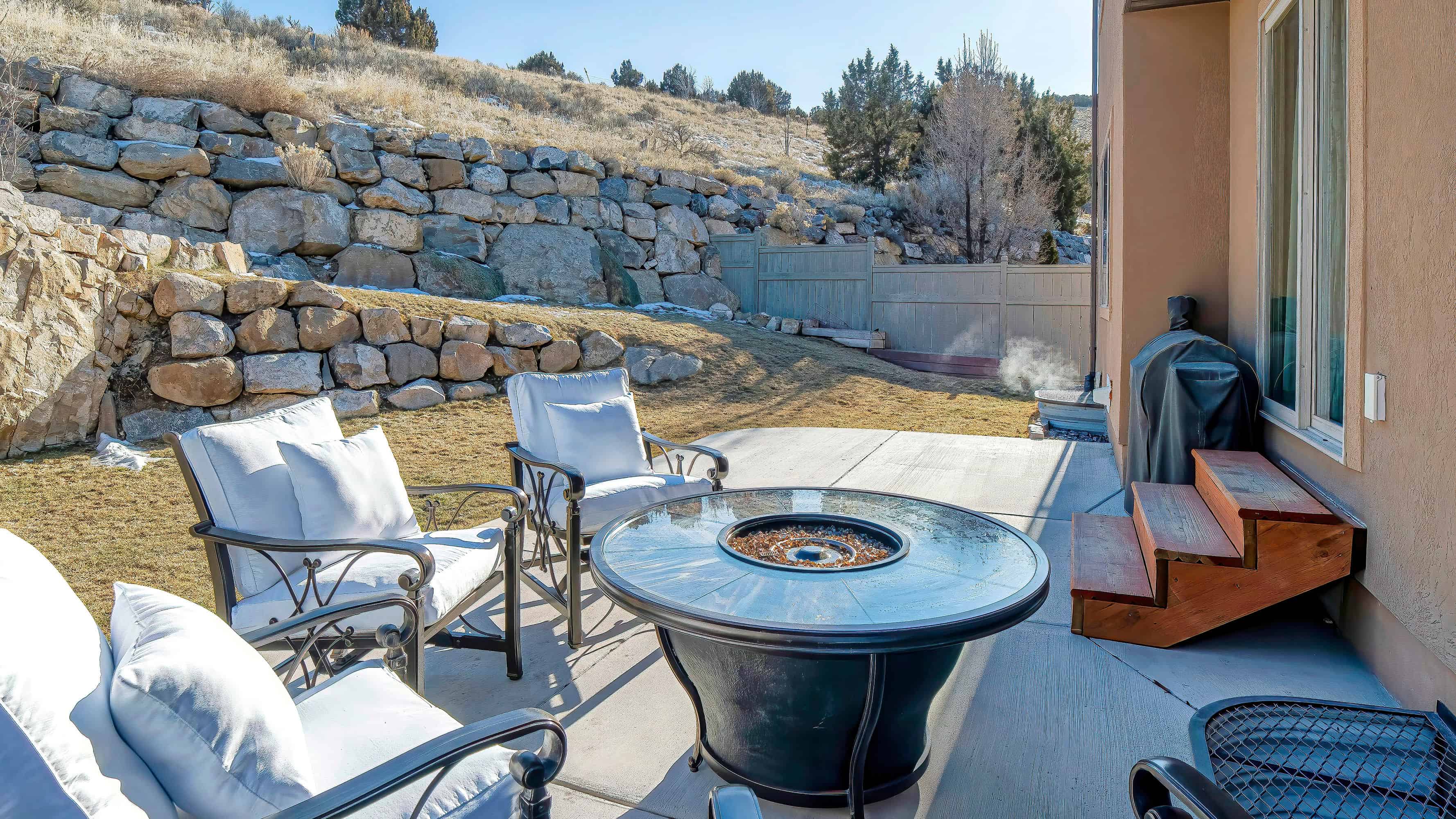 Retaining Walls image